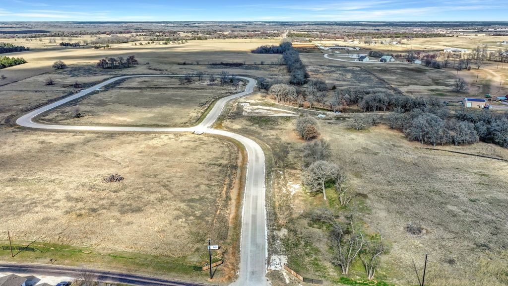 2026 Sundance Road, Whitesboro, TX 76273