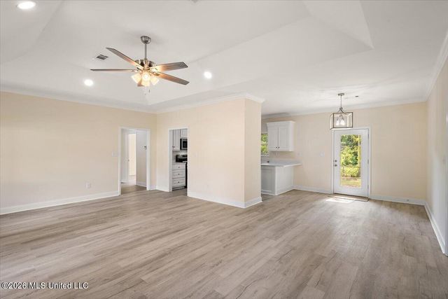 545 Greenmont Drive, Jackson, MS 39212