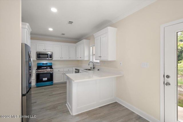 545 Greenmont Drive, Jackson, MS 39212