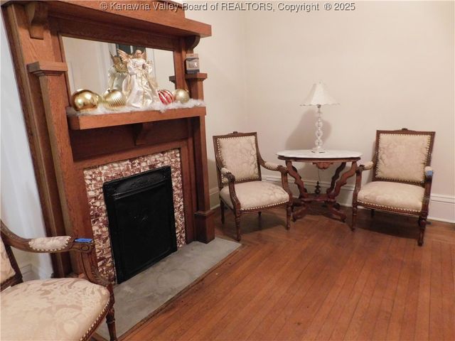 221 Walnut Street, Buffalo, WV 25033