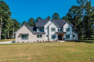 2017 Potters Road, Perry, GA 31069