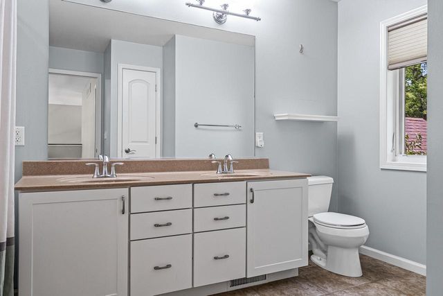 N5076 Wildflower LANE, West Salem, WI 54669