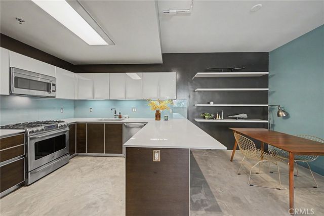 11500 Tennessee 103, Los Angeles, CA 90064