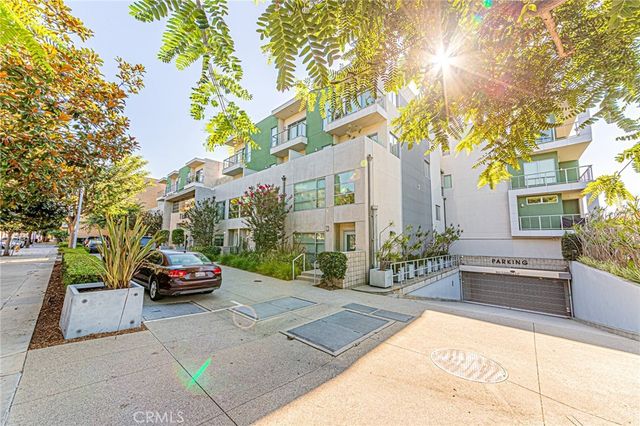 11500 Tennessee 103, Los Angeles, CA 90064