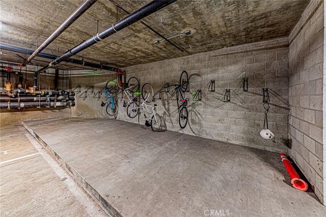 11500 Tennessee 103, Los Angeles, CA 90064