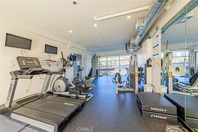 11500 Tennessee 103, Los Angeles, CA 90064