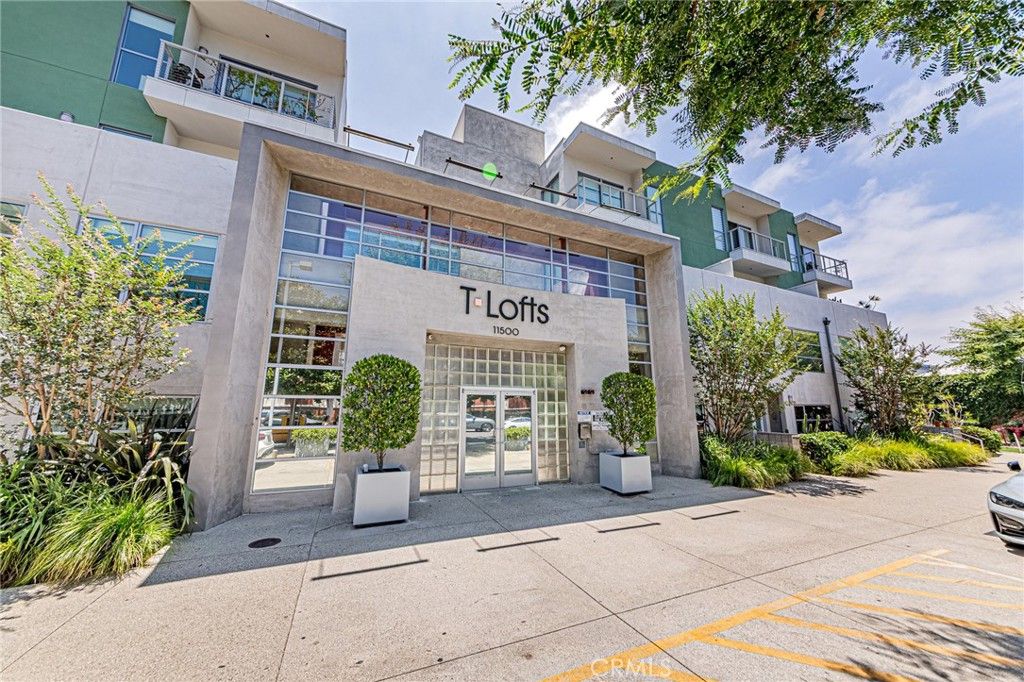 11500 Tennessee 103, Los Angeles, CA 90064
