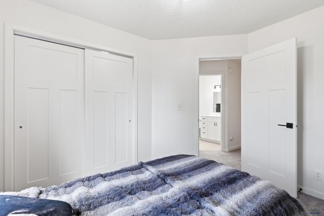 1621 COPPERFIELD DR, Rapid City, SD 57703