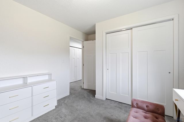 1621 COPPERFIELD DR, Rapid City, SD 57703