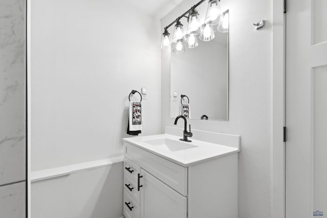 1621 COPPERFIELD DR, Rapid City, SD 57703
