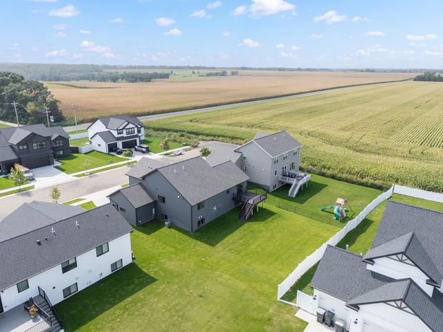 2449 Phoenix Road SW, Rochester, MN 55902