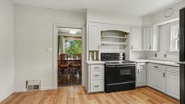 400 S Johnson Street, Bay City, MI 48708