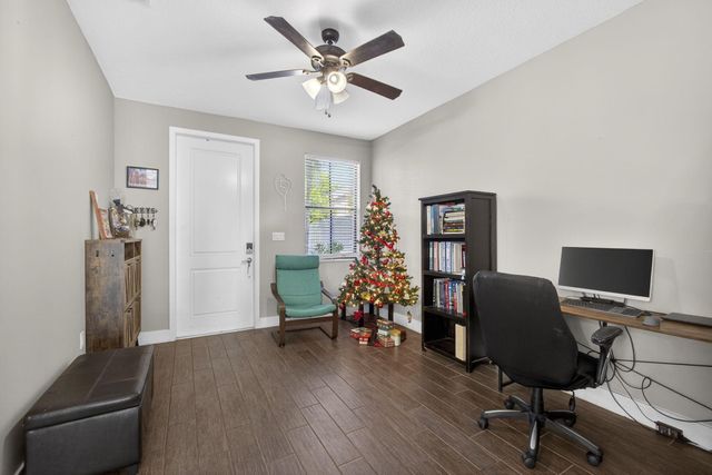 6017 Pine Tree Way, Riviera Beach, FL 33410