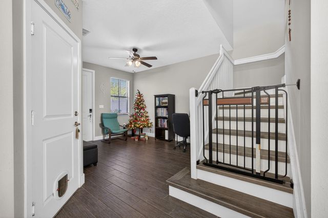 6017 Pine Tree Way, Riviera Beach, FL 33410