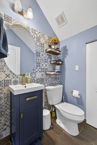 6017 Pine Tree Way, Riviera Beach, FL 33410