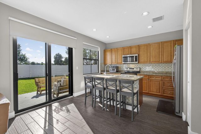 6017 Pine Tree Way, Riviera Beach, FL 33410