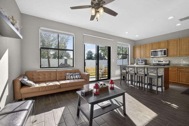 6017 Pine Tree Way, Riviera Beach, FL 33410