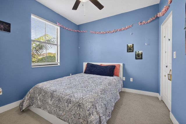 6017 Pine Tree Way, Riviera Beach, FL 33410