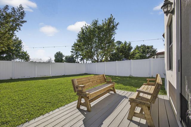 6017 Pine Tree Way, Riviera Beach, FL 33410