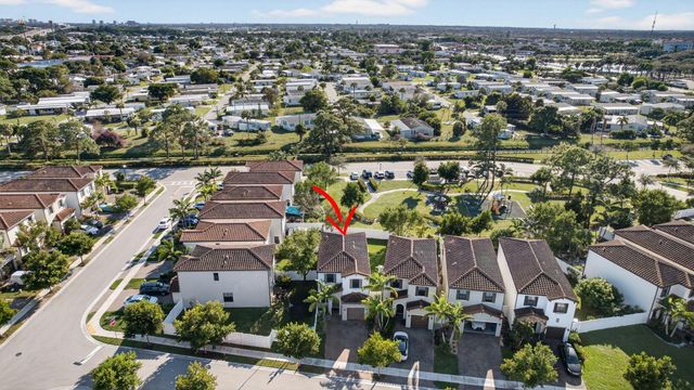 6017 Pine Tree Way, Riviera Beach, FL 33410