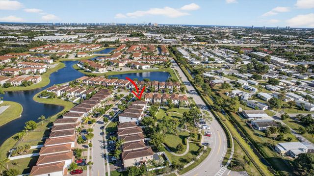 6017 Pine Tree Way, Riviera Beach, FL 33410