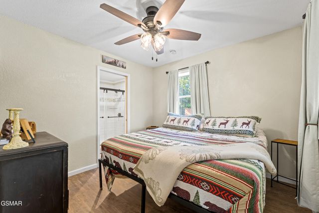 2059 Upper Middle Creek Road, Sevierville, TN 37876