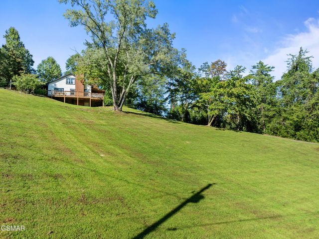 2059 Upper Middle Creek Road, Sevierville, TN 37876