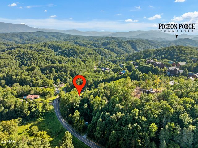 2059 Upper Middle Creek Road, Sevierville, TN 37876