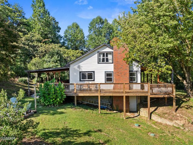 2059 Upper Middle Creek Road, Sevierville, TN 37876