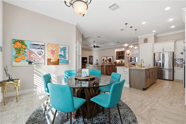 6069 Graysen Square, Vero Beach, FL 32967