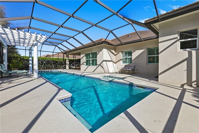 6069 Graysen Square, Vero Beach, FL 32967