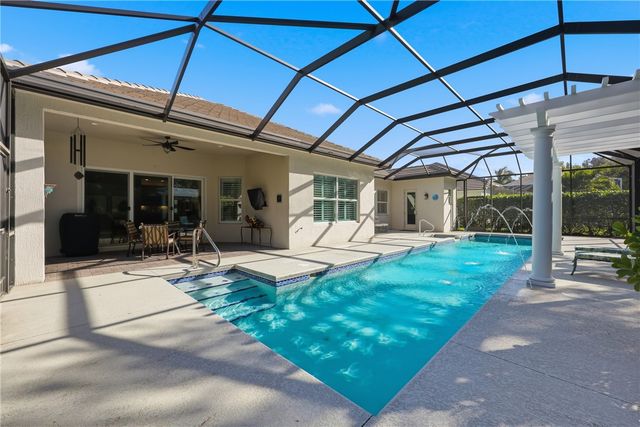 6069 Graysen Square, Vero Beach, FL 32967