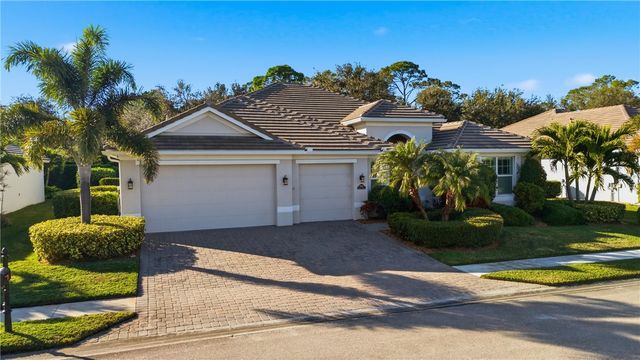 6069 Graysen Square, Vero Beach, FL 32967