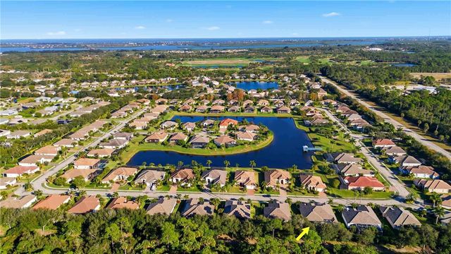 6069 Graysen Square, Vero Beach, FL 32967