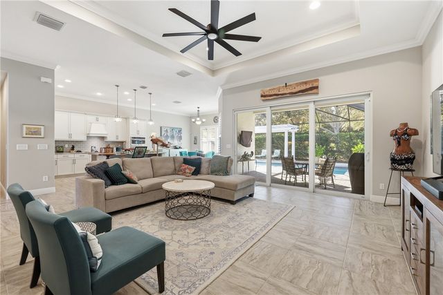 6069 Graysen Square, Vero Beach, FL 32967