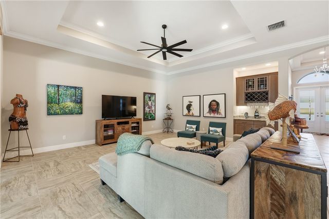 6069 Graysen Square, Vero Beach, FL 32967