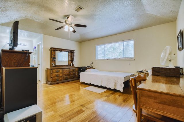 6204 Creekside Ln, League City, TX 77573