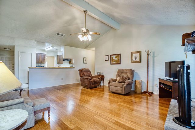 6204 Creekside Ln, League City, TX 77573