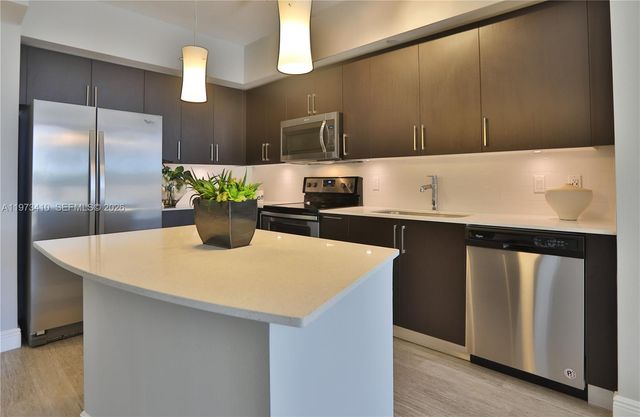 2000 Salzedo Street PH1610, Coral Gables, FL 33134