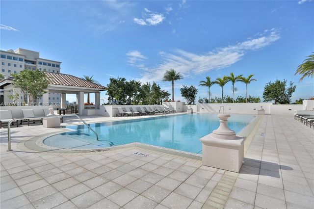 2000 Salzedo Street PH1610, Coral Gables, FL 33134