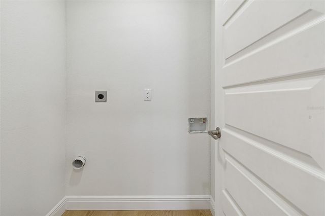 7910 W POWHATAN AVENUE, Tampa, FL 33615