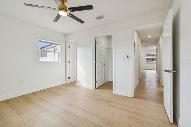 7910 W POWHATAN AVENUE, Tampa, FL 33615