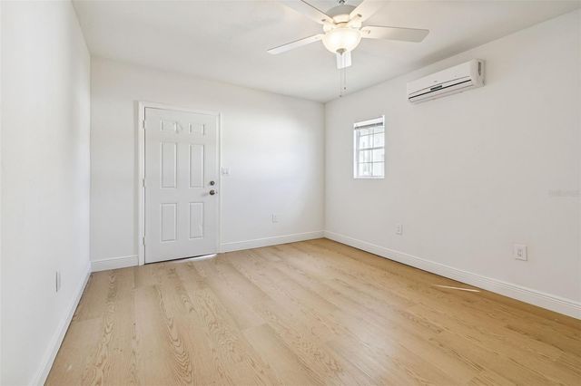 7910 W POWHATAN AVENUE, Tampa, FL 33615