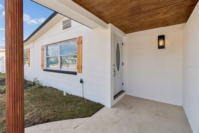 7910 W POWHATAN AVENUE, Tampa, FL 33615