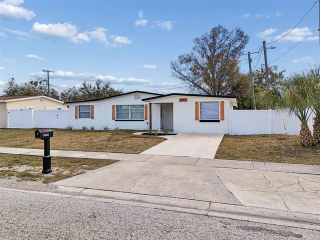 7910 W POWHATAN AVENUE, Tampa, FL 33615