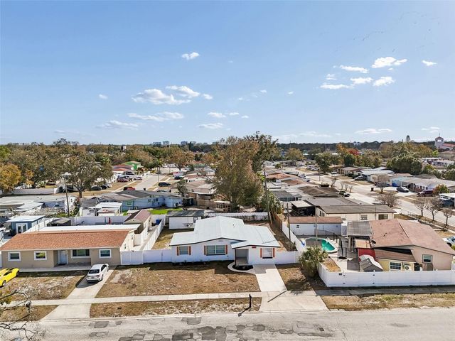 7910 W POWHATAN AVENUE, Tampa, FL 33615