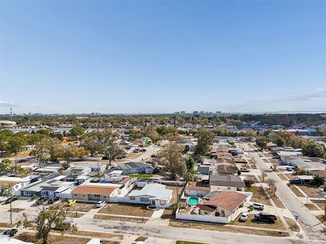 7910 W POWHATAN AVENUE, Tampa, FL 33615