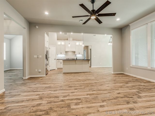 3610 S Fir Court, Broken Arrow, OK 74011