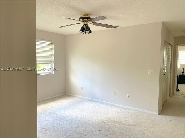 8851 SW 9th Ct, Pembroke Pines, FL 33025
