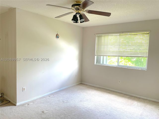 8851 SW 9th Ct, Pembroke Pines, FL 33025